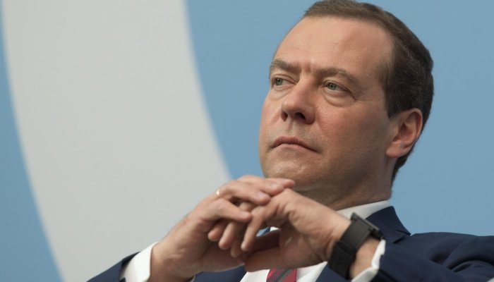 Dmitri Medvedev propune &quot;împărţirea liniştită&quot; a Ucrainei pentru evitarea unui război Mondial